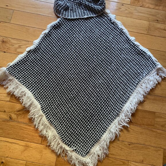 MAJORA Black & White Knit Button Poncho with Fringe | Size L/6 - Picture 8 of 8